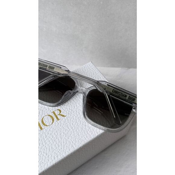 NEW Dior Signature S7F Sunglasses in Grey Transparent main image 4